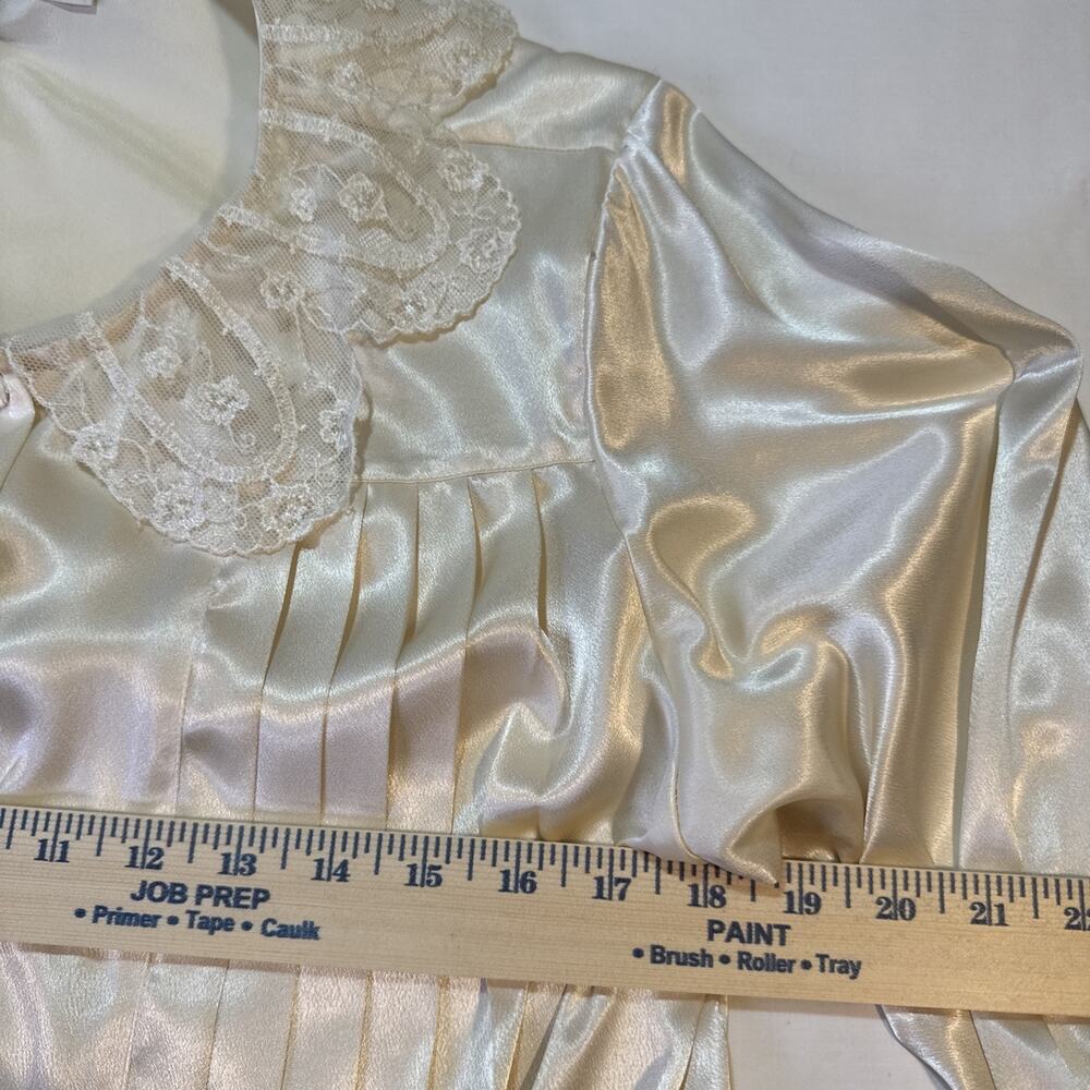 Y2K Ivory Satin Lace Blouse Womens 14 Romantic Coquette Pearl Buttons READ - Picture 8 of 10